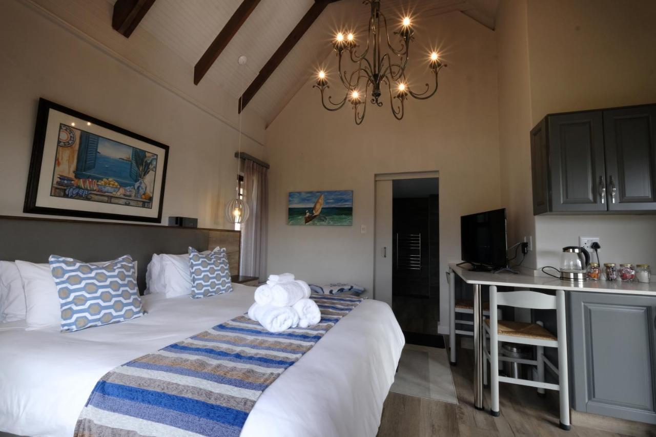 Dolphin Dunes Guesthouse Wilderness Eksteriør bilde